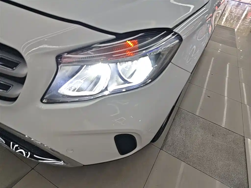 Mercedes-Benz GLA 2019 GLA 200 Dynamic фото 24