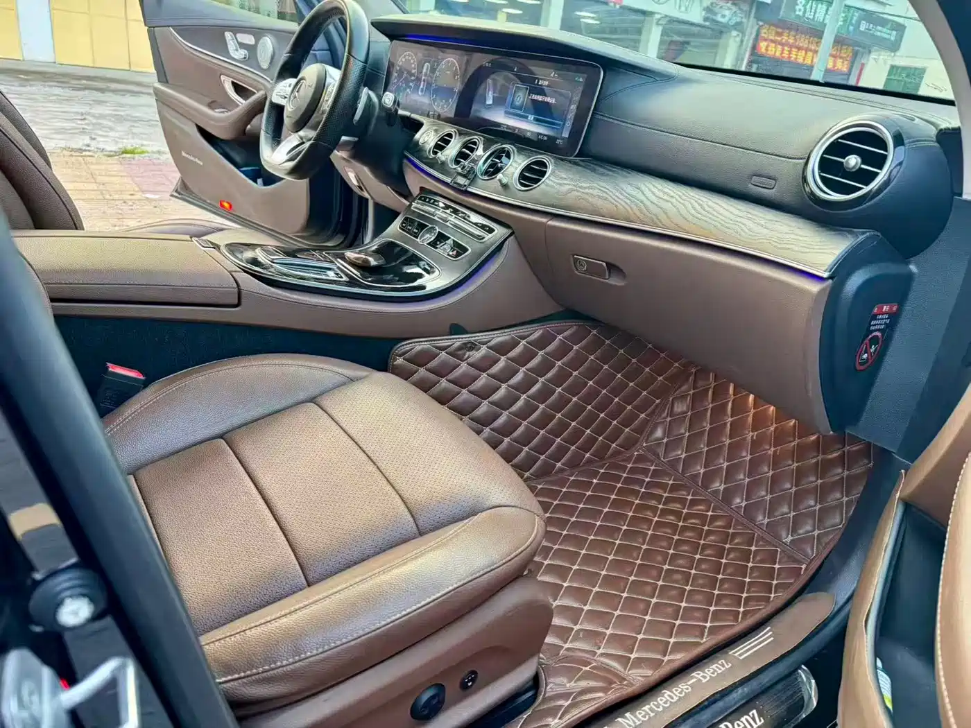 Mercedes-Benz E-Class 2019 E 300 L Sport Fashion фото 4