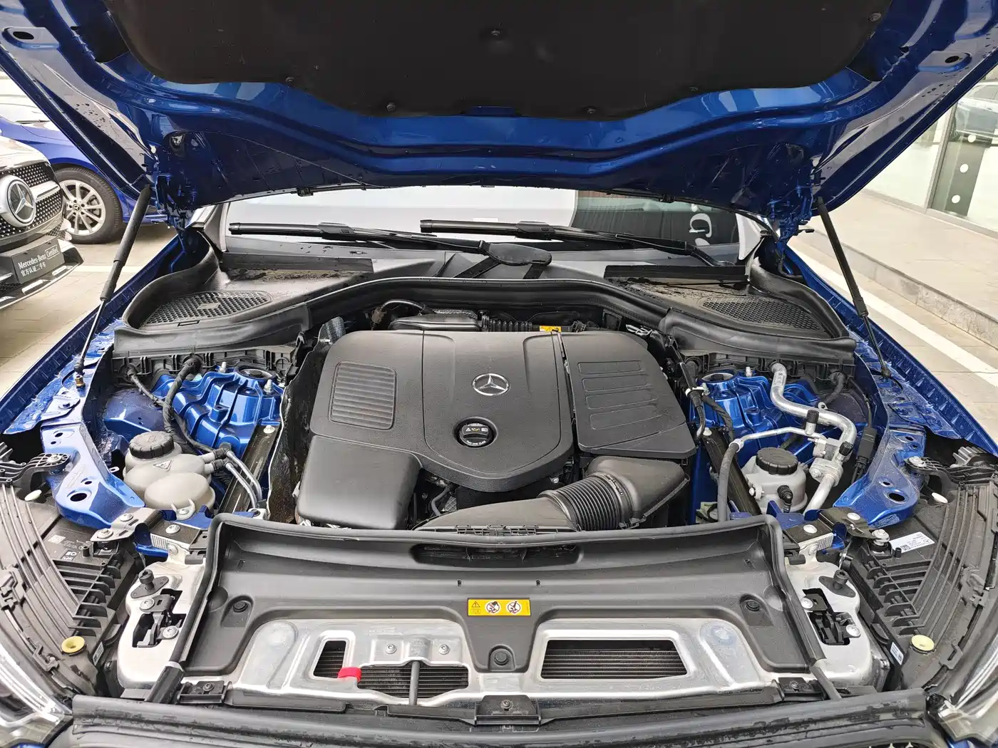 Mercedes-Benz GLC 2023 GLC 300 L 4MATIC Luxury 7-Seater фото 14