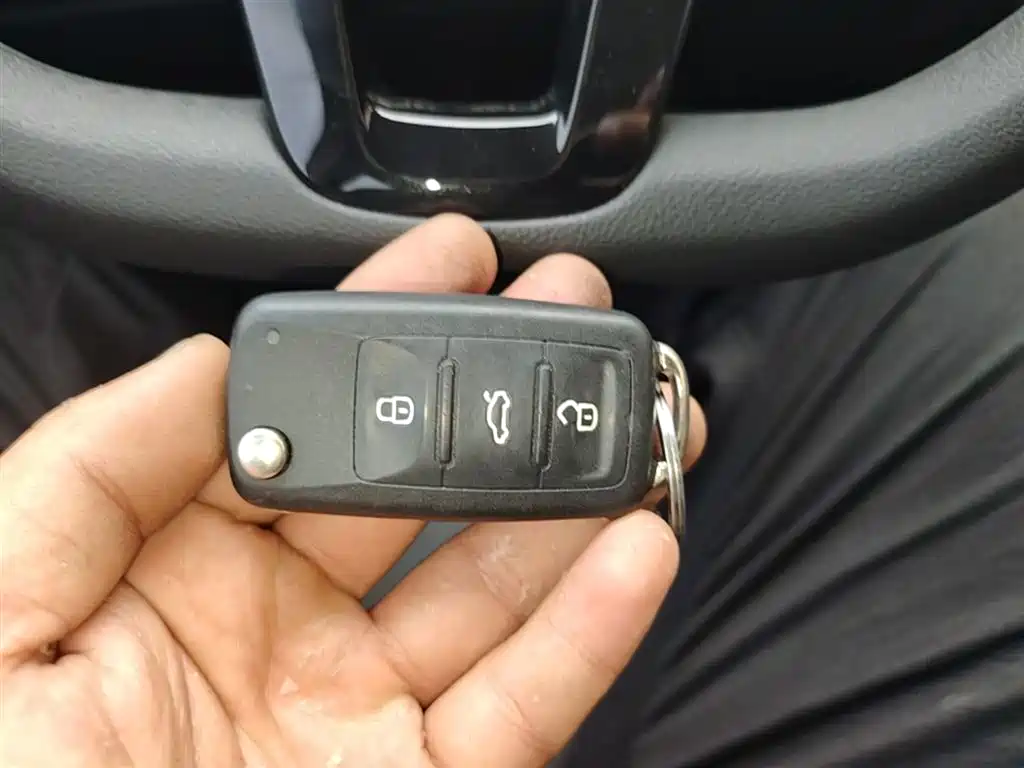 Volkswagen Santana 2018 1.5L Manual Comfort Edition фото 9