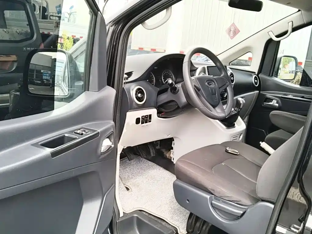 JAC Refine M3 2023 2023 PLUS 1.5T Classic 5/7-seater