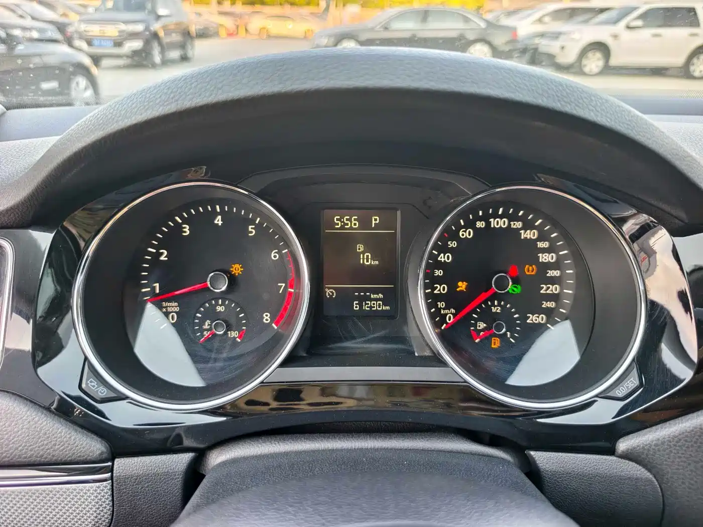 Volkswagen Sagitar 2015 230TSI Automatic Comfort фото 4