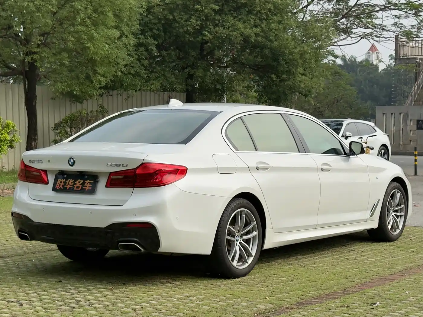 BMW 5 Series 2020 525Li M Sport Package фото 22