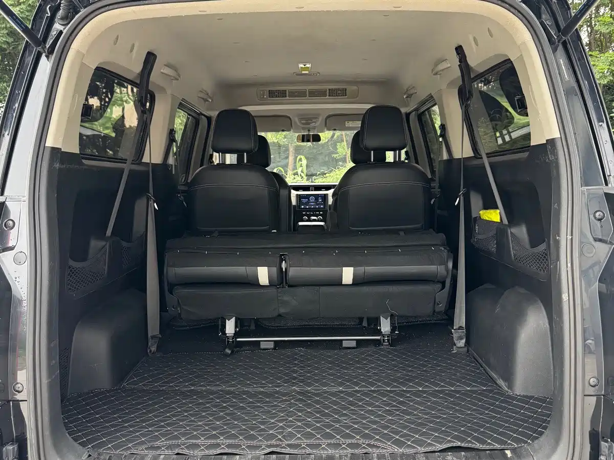 Wuling Motors Wuling Journey 2022 2021 1.5T Manual Luxury Edition