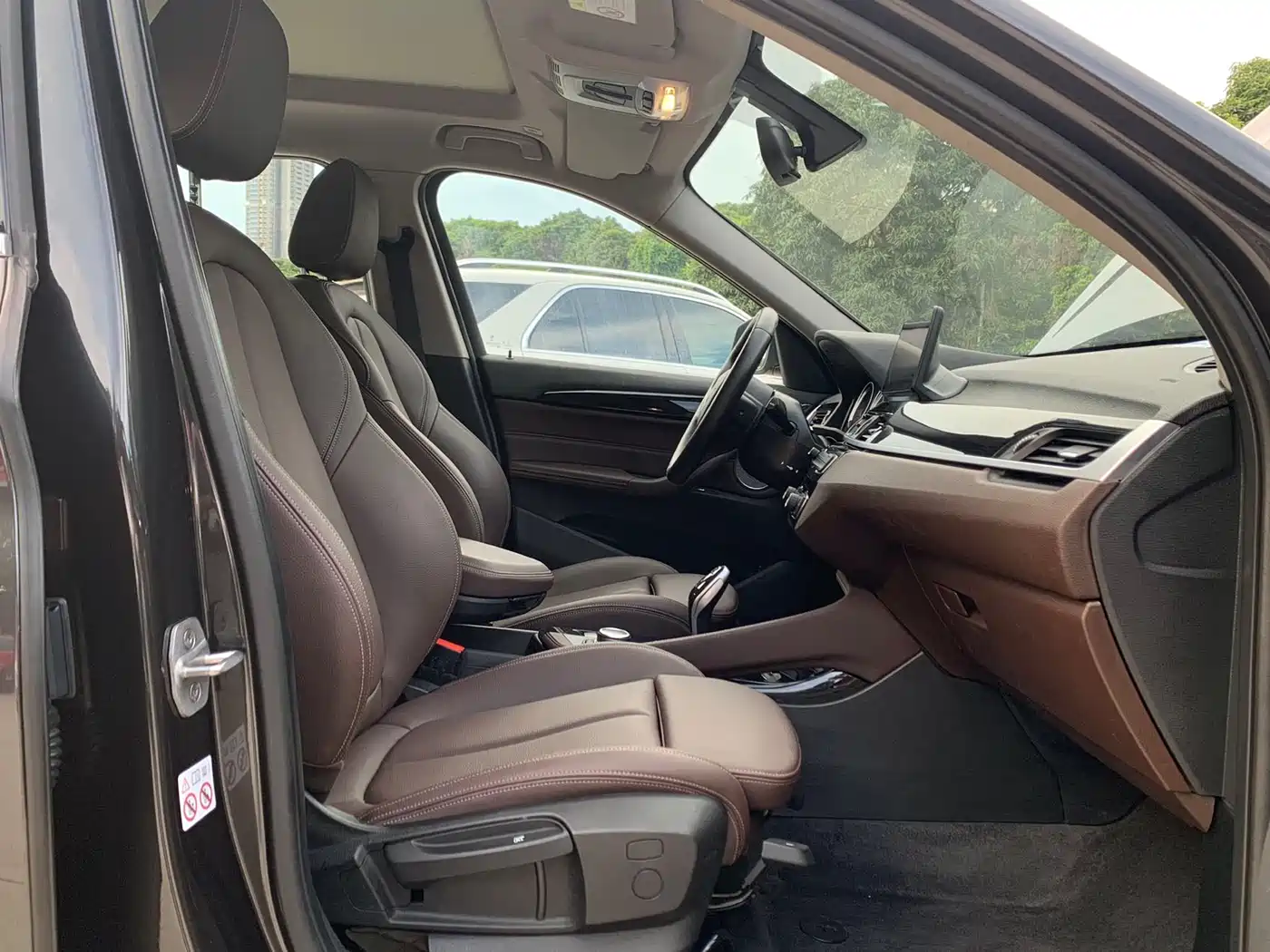 BMW X1 2022 sDrive20Li Premium фото 9