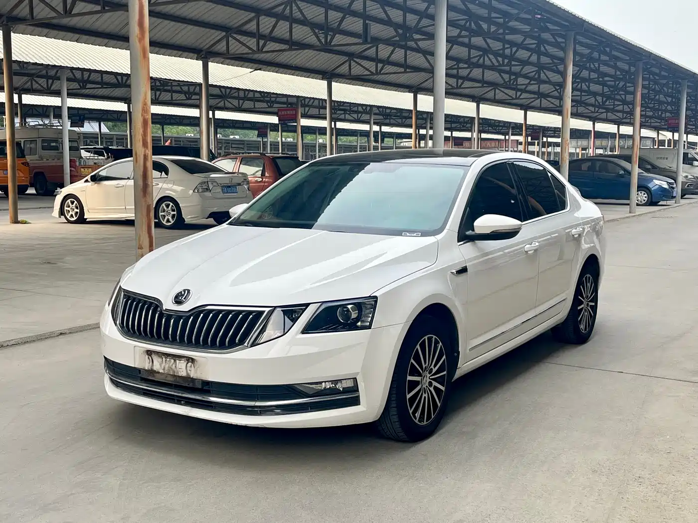 Škoda Octavia 2018 1.6L Automatic Luxury