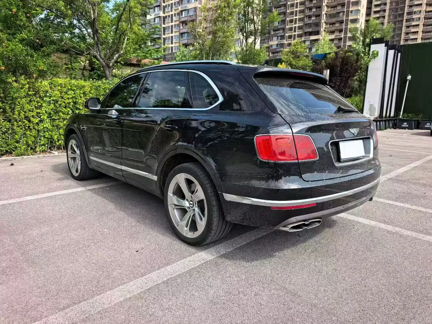 Photo 5 - Bentley Bentayga