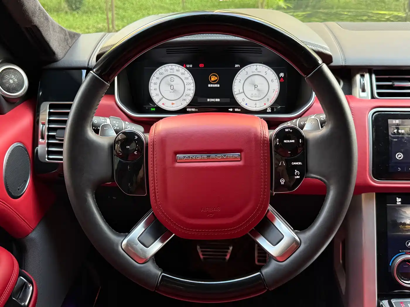 Land Rover Range Rover 2022 3.0 L6 400PS Prestige Genesis Extended Edition фото 16