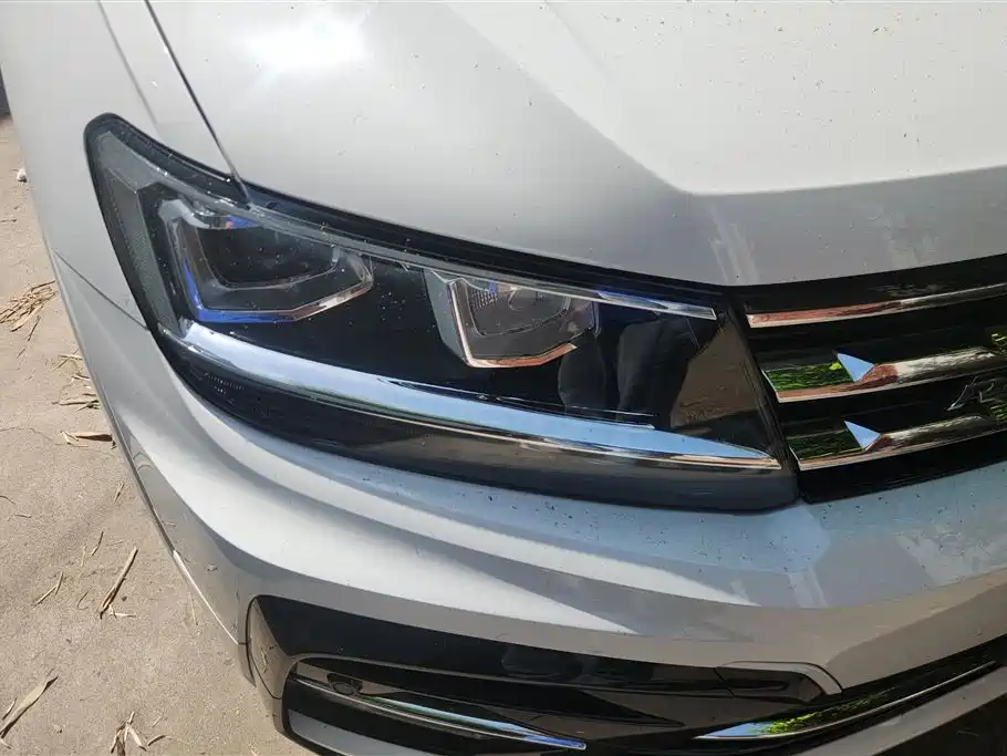Volkswagen Tiguan L 2017 330TSI Automatic 2WD Luxury Edition фото 5