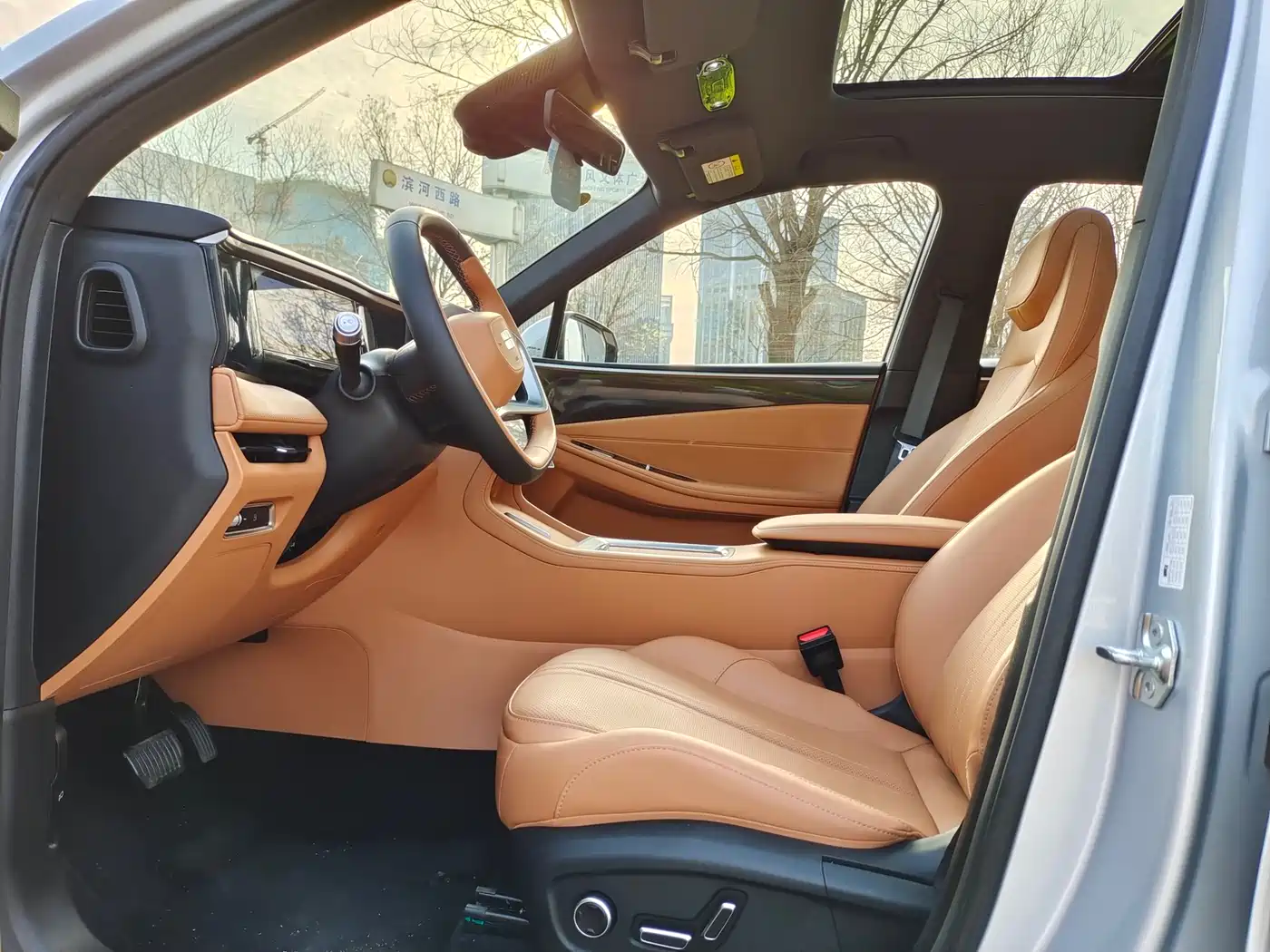 Geely Galaxy Galaxy L7 2025 EM-i 115km Explorer+ Edition фото 7
