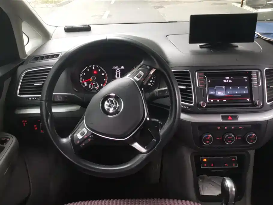 Volkswagen Sharan 2016 380TSI Comfort 7-seater фото 15