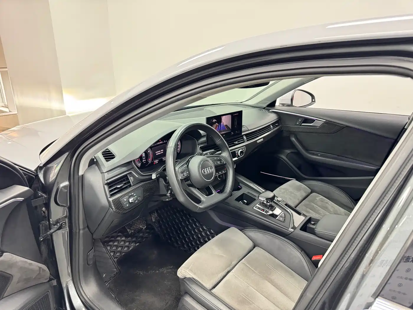 Audi A4L 2020 45 TFSI quattro Premium Dynamic фото 13