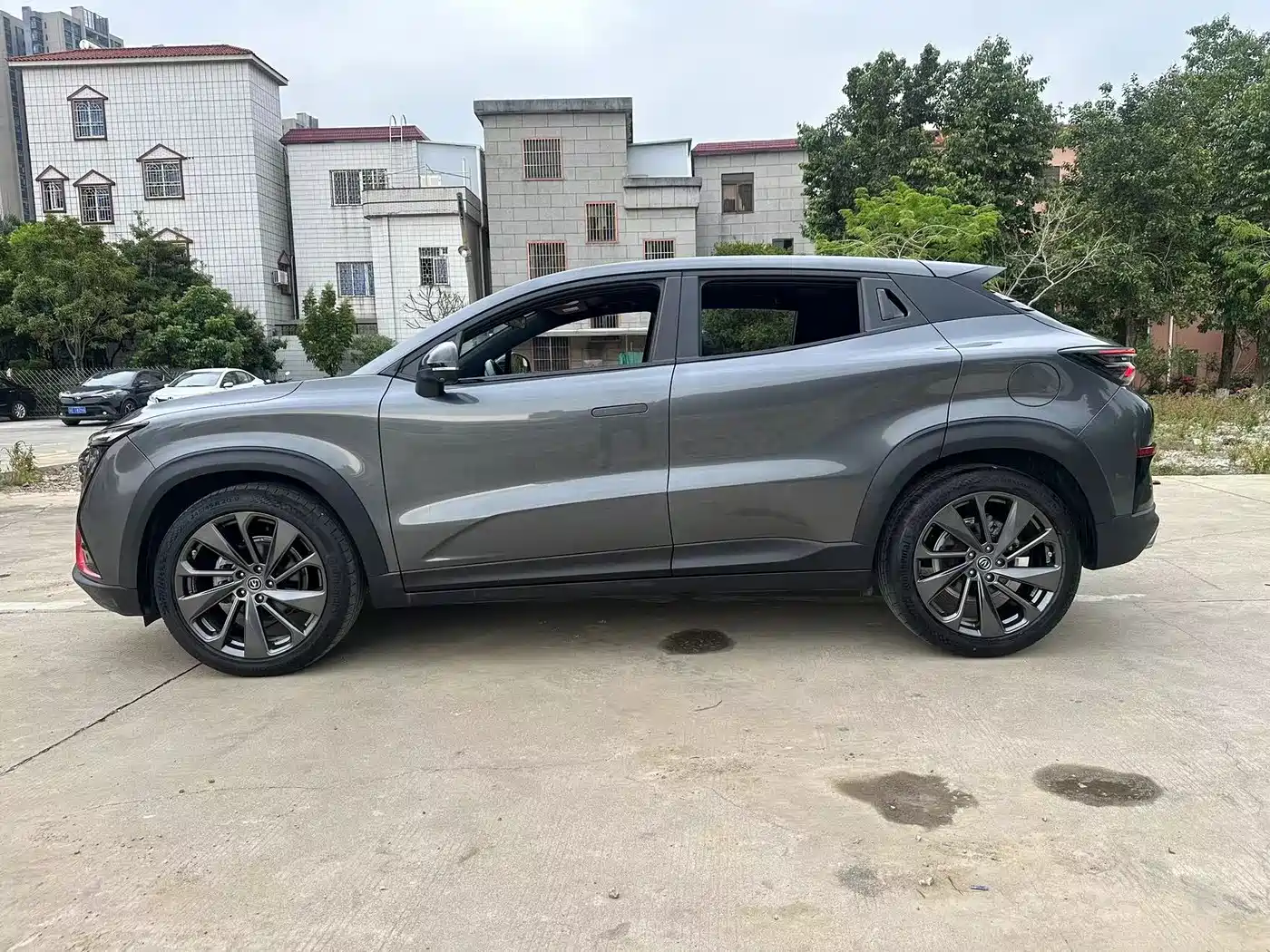 CHANGAN UNI T