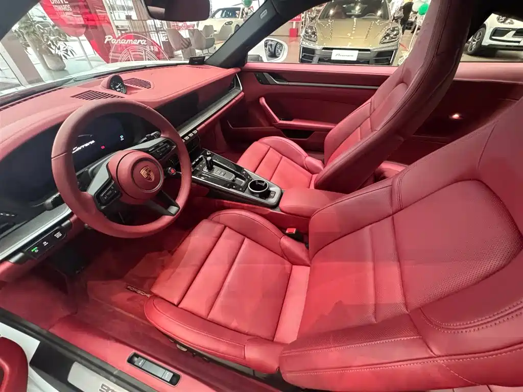 Porsche 911 2026 Carrera 3.0T фото 8