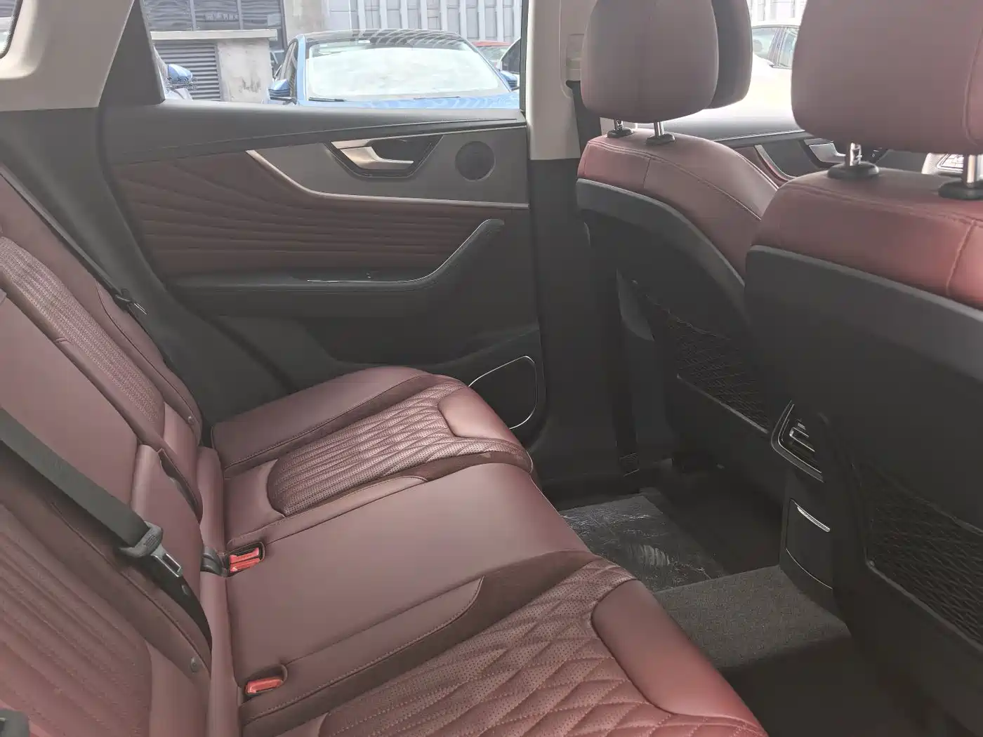 Hongqi HS5 2023 2.0T Flag Enjoy Pro Edition фото 8