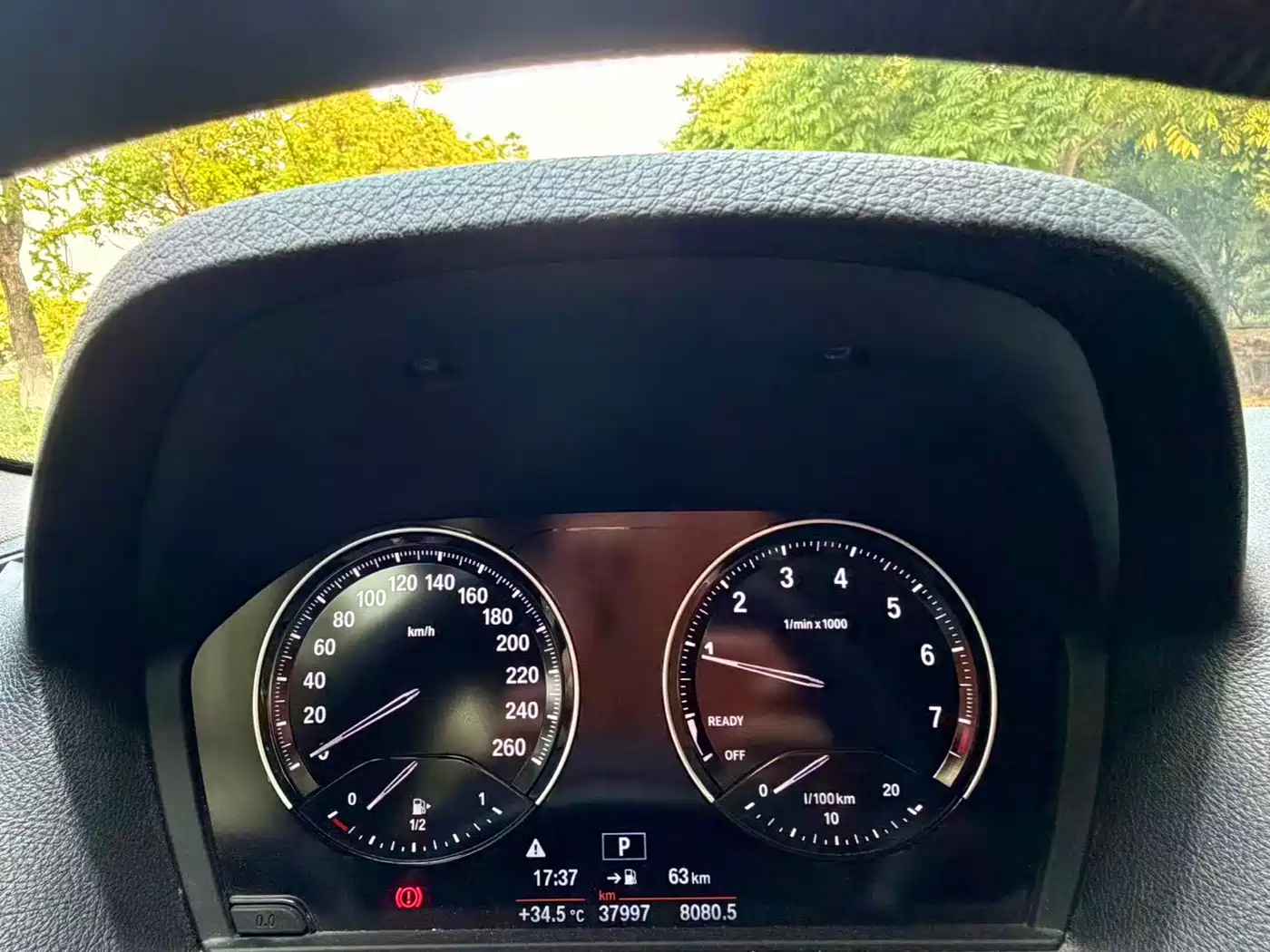 BMW 1 Series (Import) 2018 118i Leading фото 5