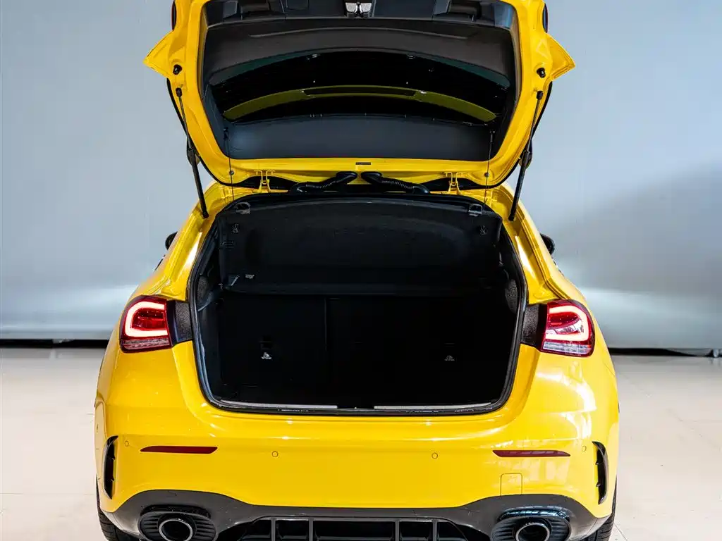 Mercedes-Benz A-Class AMG (Import) 2023 AMG A 35 4MATIC Sun Edition фото 18
