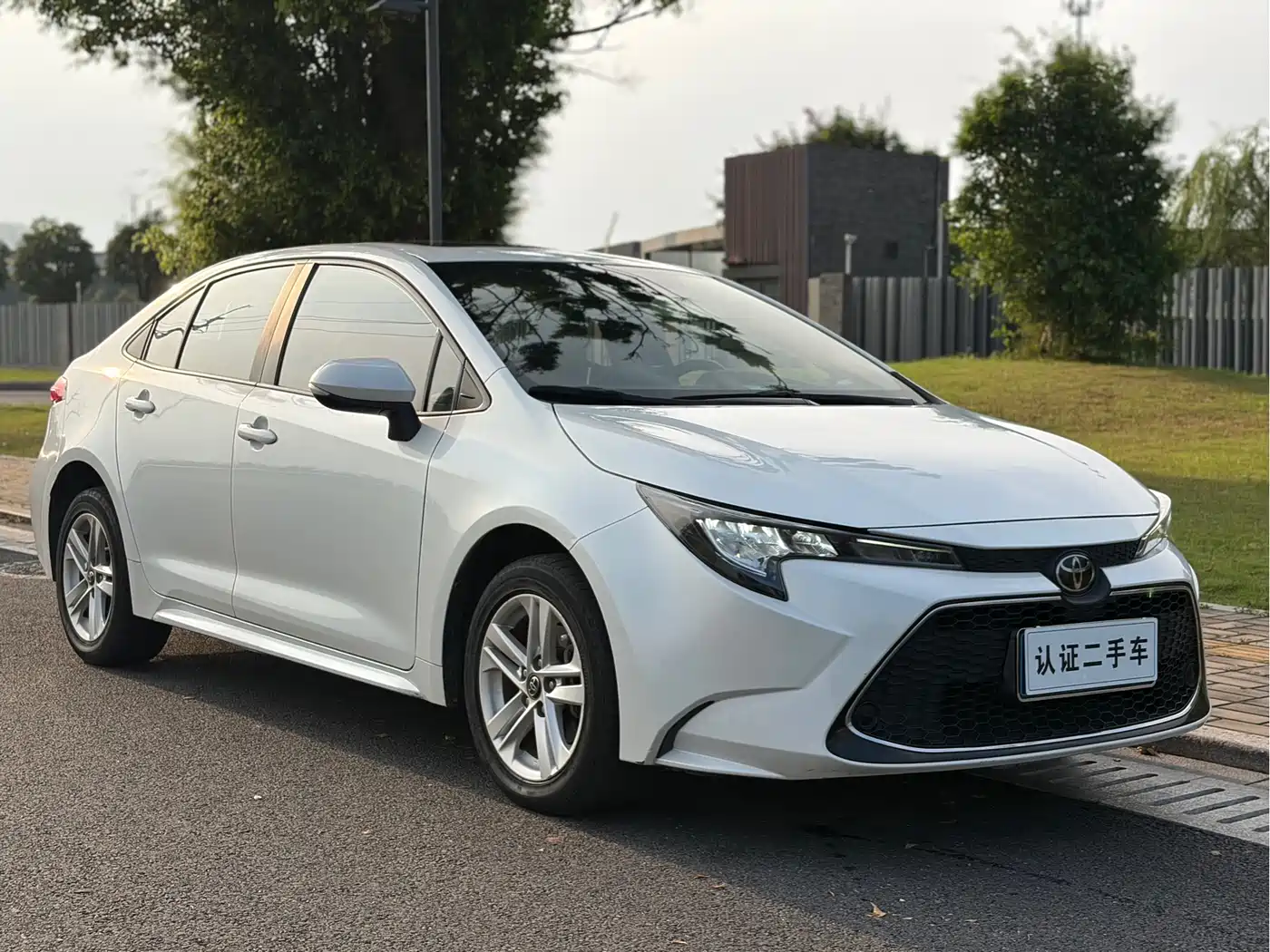 Toyota Levin 2021 185T CVT Luxury Edition фото 20