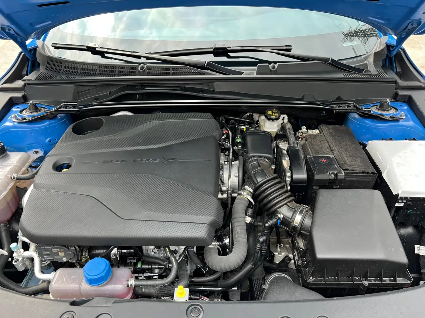 CHANGAN UNI-V