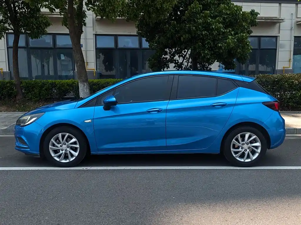 Buick Verano 2016 Hatchback 15S Automatic Leading фото 9