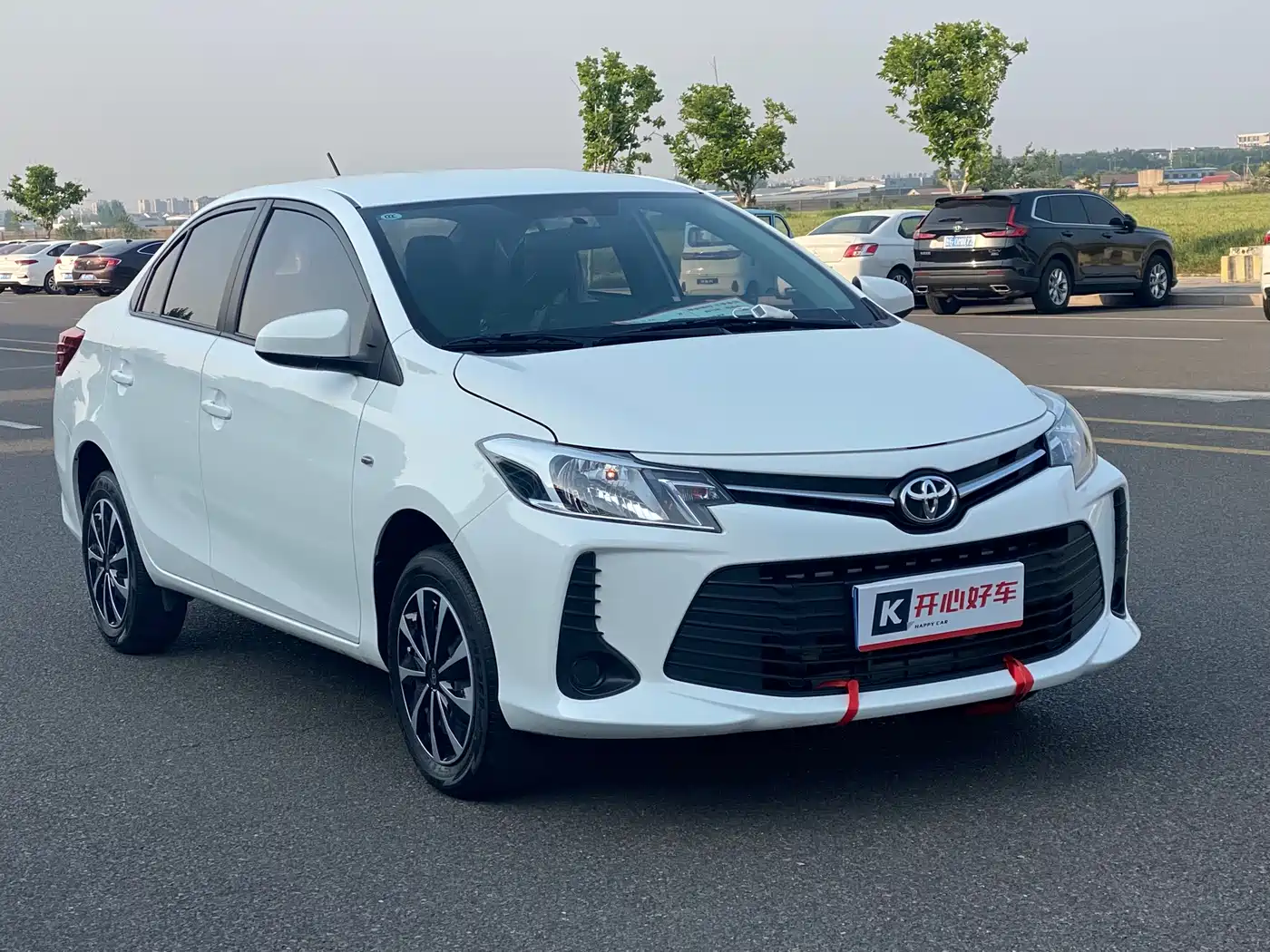 Toyota Vios 2022 1.5L CVT Venture CARE Edition фото 3