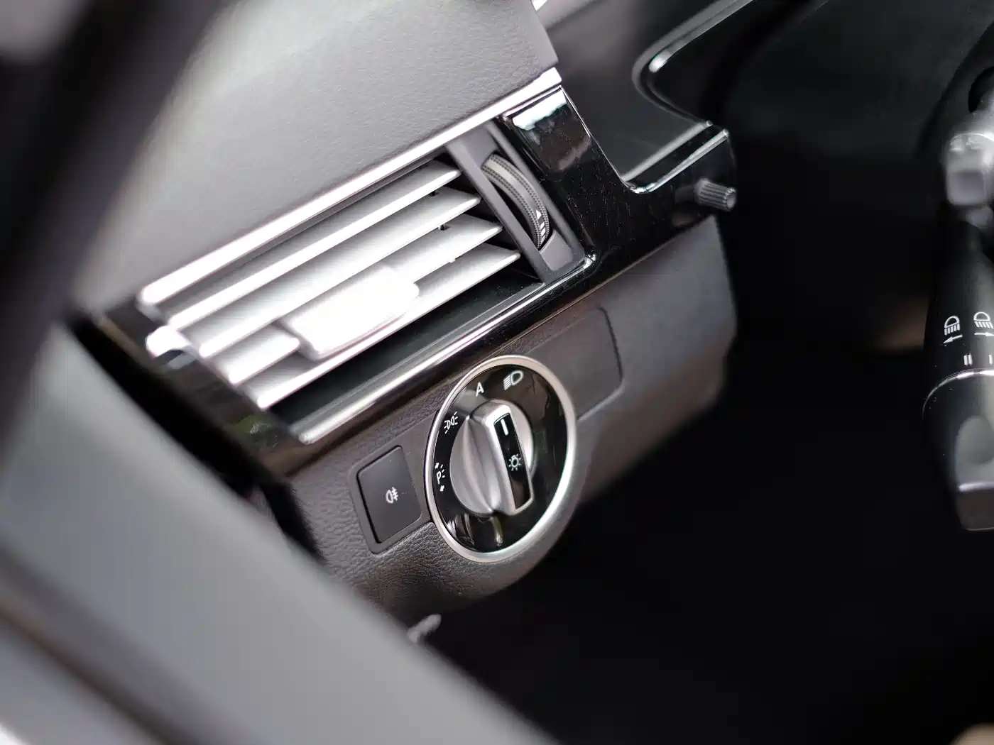 Mercedes-Benz E-Class 2011 E 300 L Fashion Premium фото 41