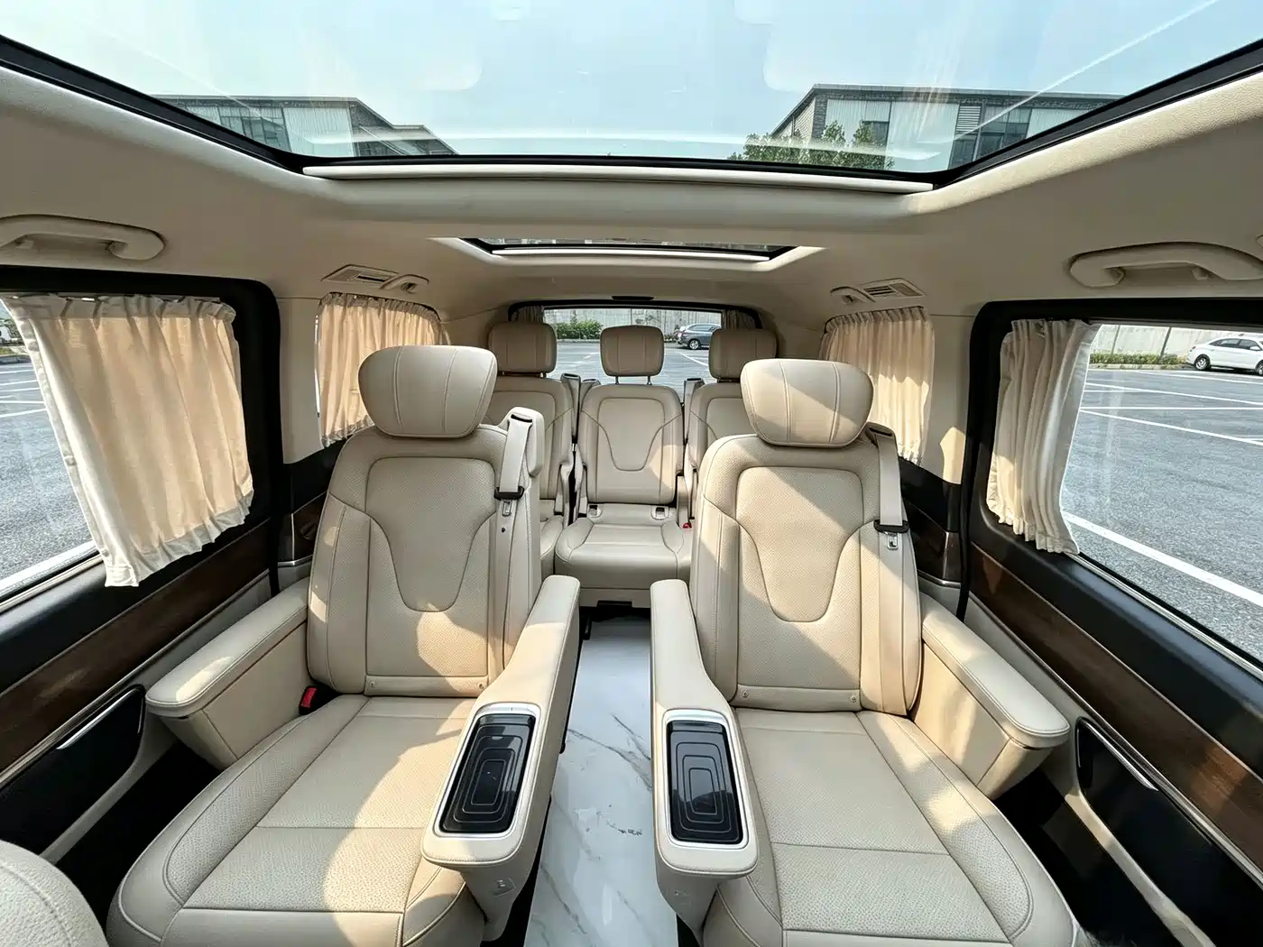 Фото 6 - Mercedes-Benz V-Class