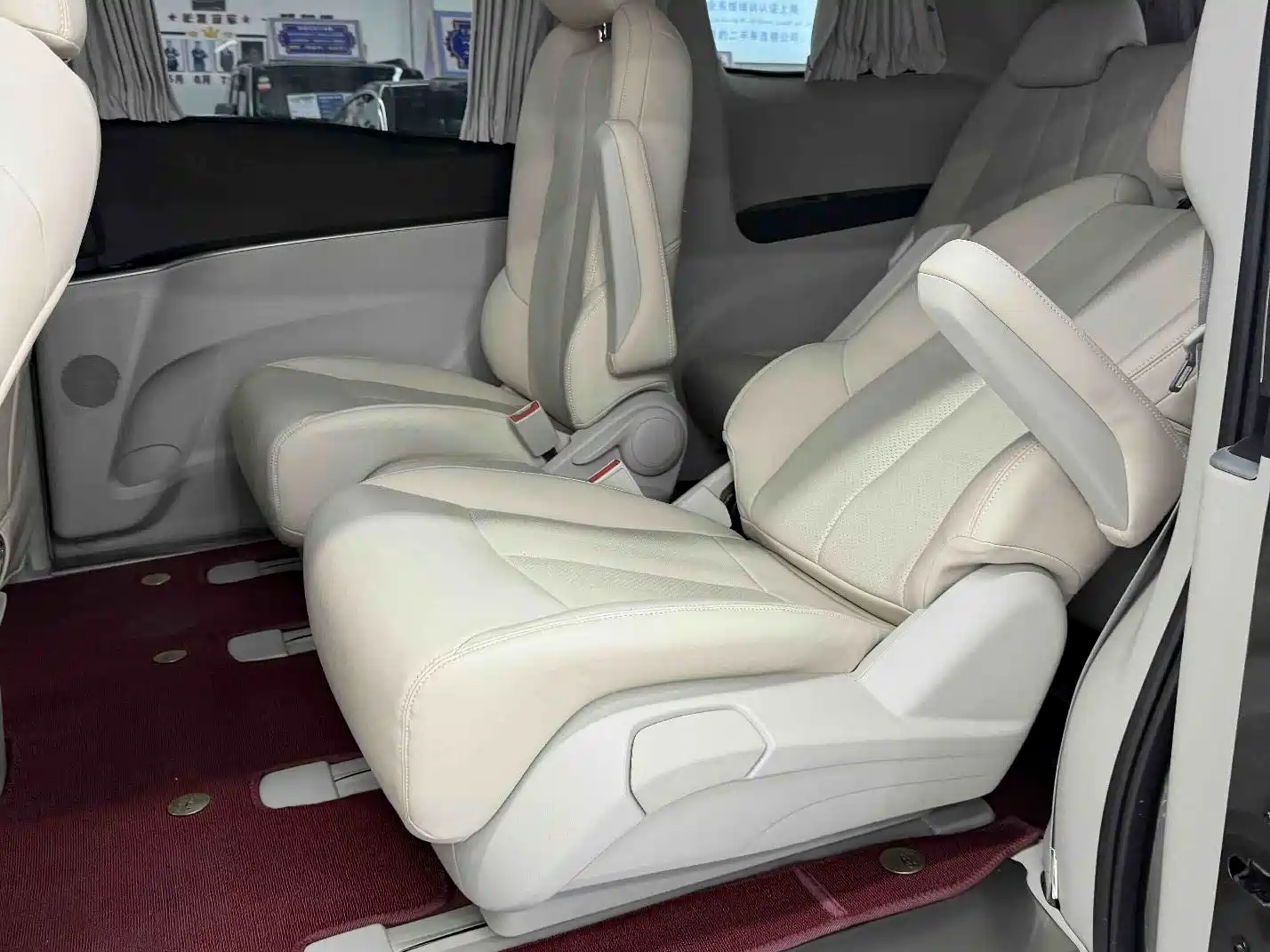 Фото 6 - Buick GL8