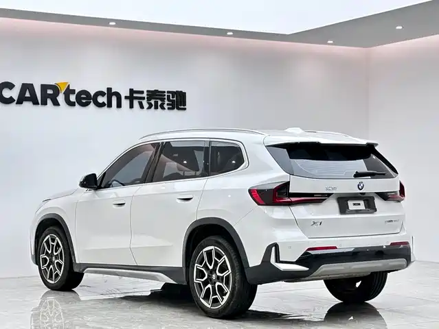 BMW X1 2024 sDrive25Li X Design Package — фото 3