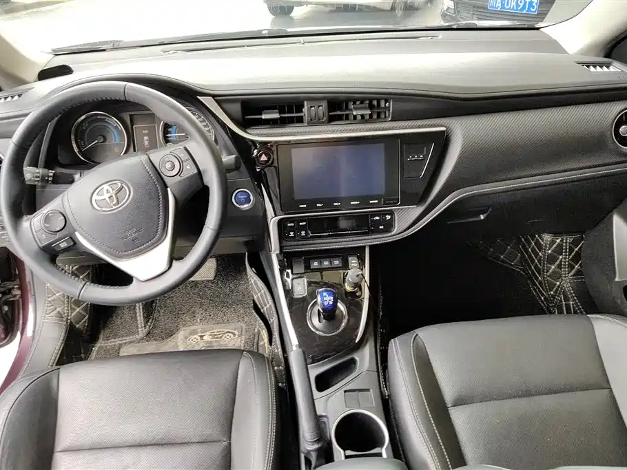 Toyota Levin 2017 Facelift Hybrid 1.8H GS-L E-CVT Leading Edition China V фото 12