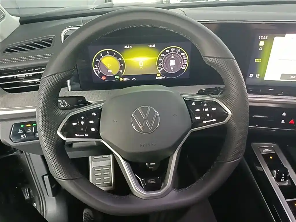 Volkswagen Talagon 2024 380TSI 4WD R-Line Parade Shared Edition фото 11