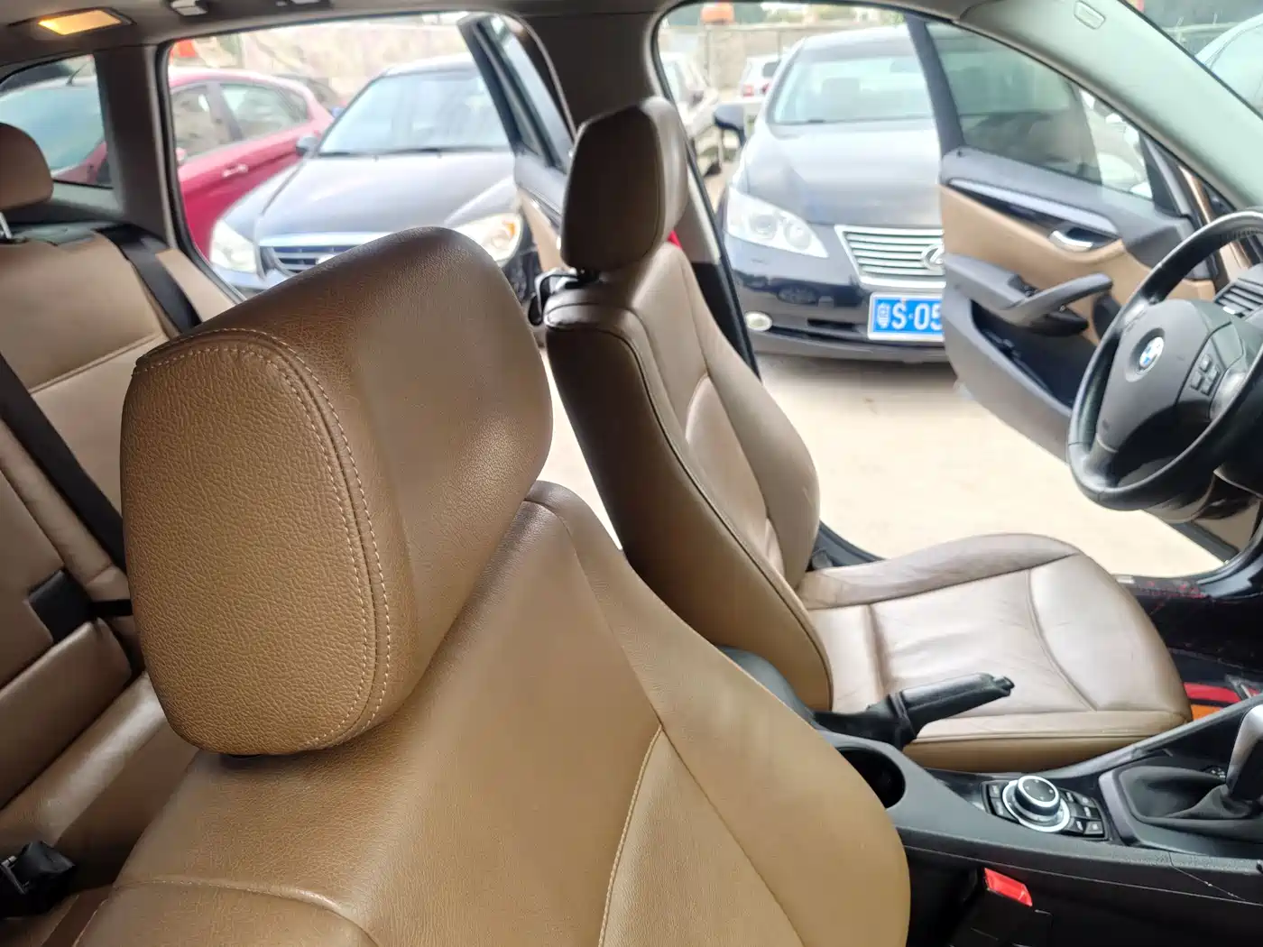 BMW X1 (Import) 2010 xDrive25i фото 25