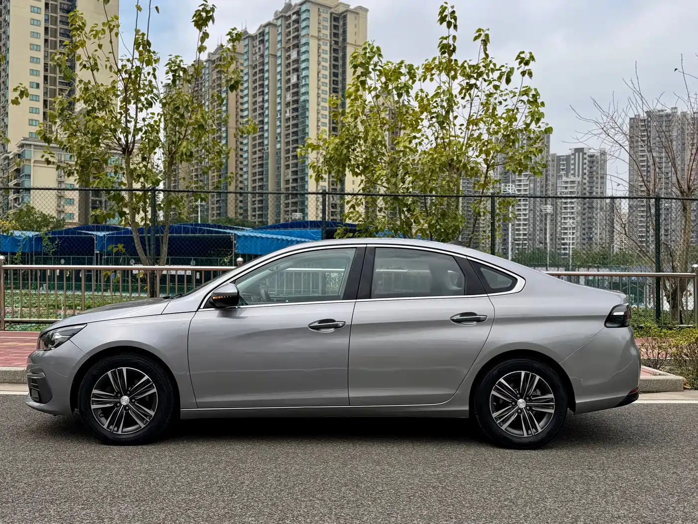 Peugeot 308 2016 230THP Automatic Luxury фото 9
