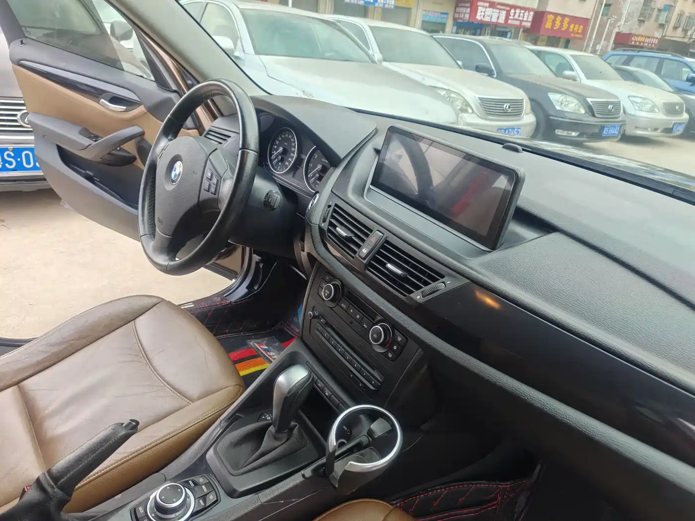 BMW X1 (Import) 2010 xDrive25i фото 24
