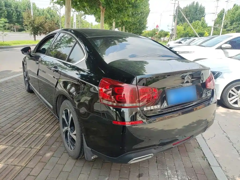 Фото 5 - Citroën C5