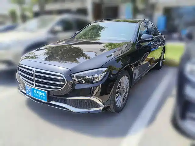 Mercedes-Benz E-Class 2023