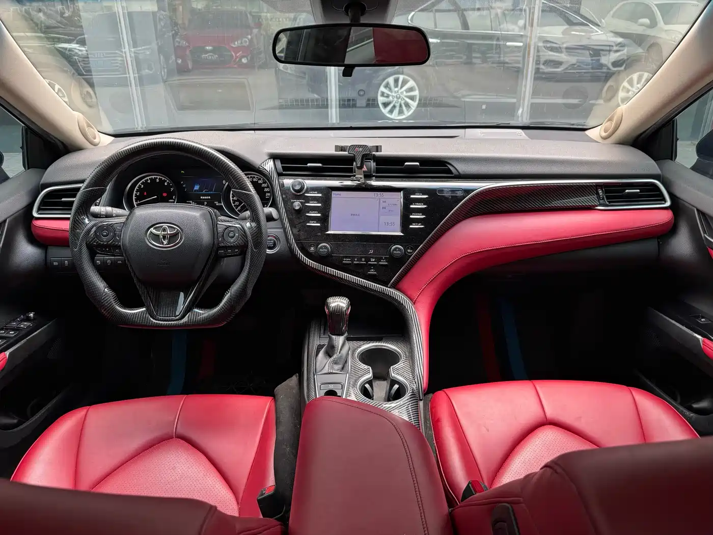 Toyota Camry 2018 2.0G Luxury Edition фото 8