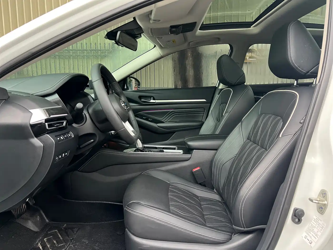 Nissan Teana 2025 2022 2.0L XL-Upr Premium Edition