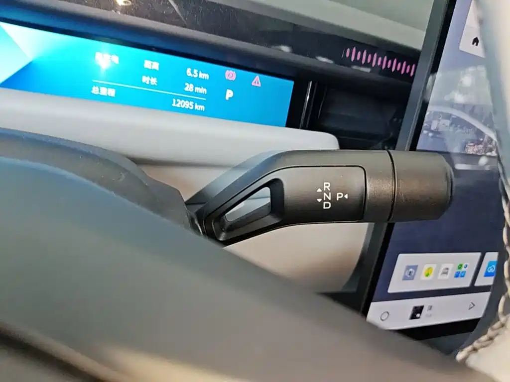 Lynk & Co Z10 2026 2025 71kWh 602km RWD Pro