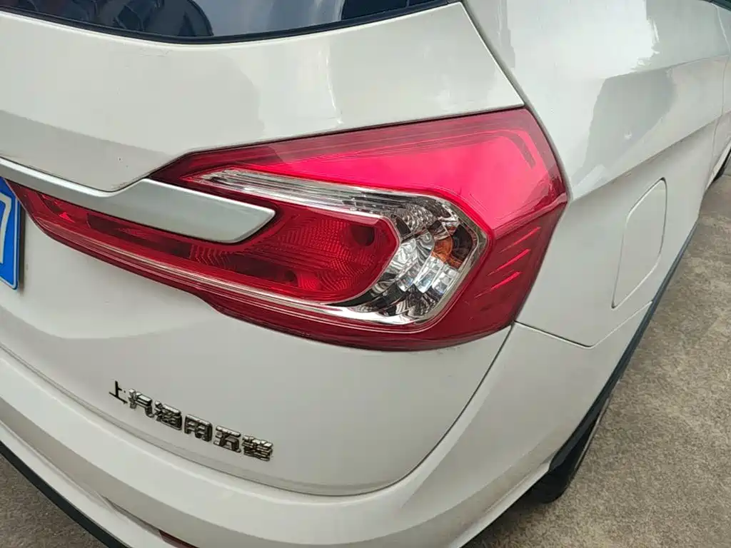 Baojun 310W 2018 2017 1.5L Manual Comfort China V