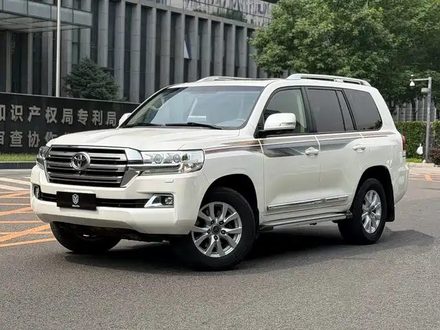  Toyota Land Cruiser (Import)
