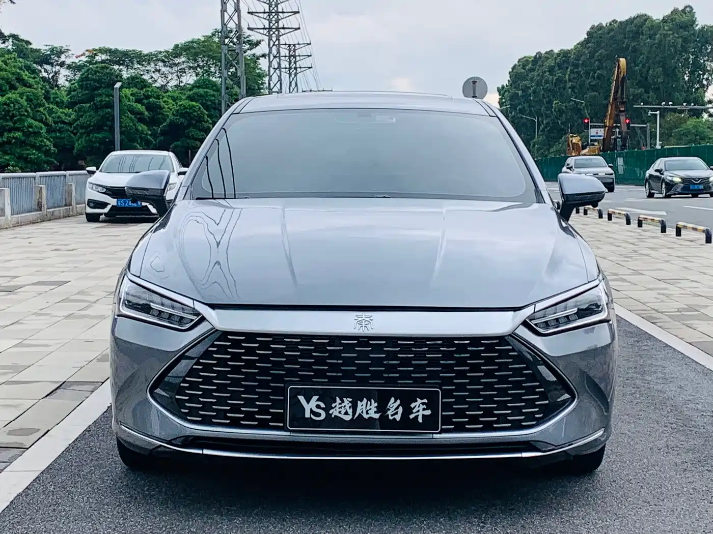 BYD Qin PLUS 2021 DM-i 55KM Flagship фото 2