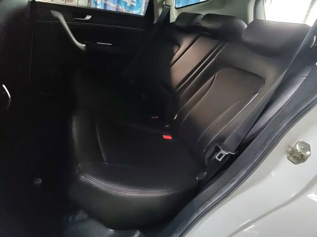 Фото 17 - Haval M6