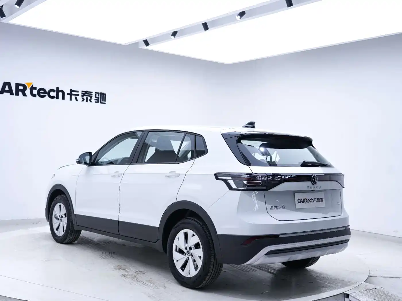 Volkswagen Tharu 2025 Model Rising Star 1.5L Advance Edition фото 11