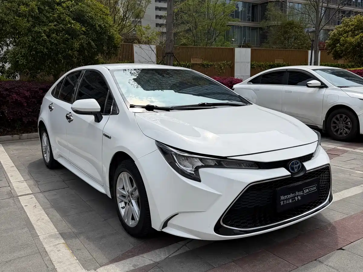 Toyota Levin 2023 Smart Hybrid 1.8L Sport Edition фото 3
