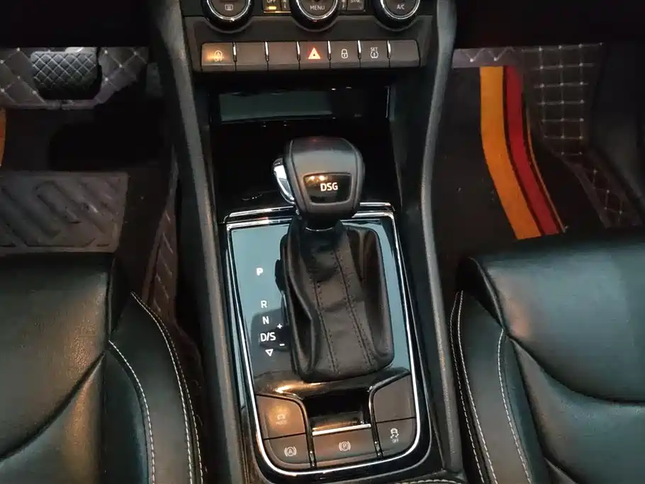 Škoda Kodiaq 2018 Facelift TSI330 7-seat 2WD Premium Luxury Edition фото 16