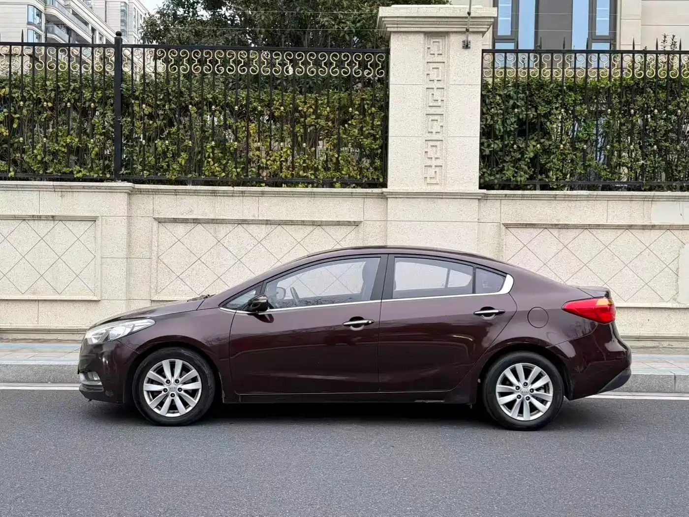 Kia K3 2013 1.6L Automatic GLS фото 3