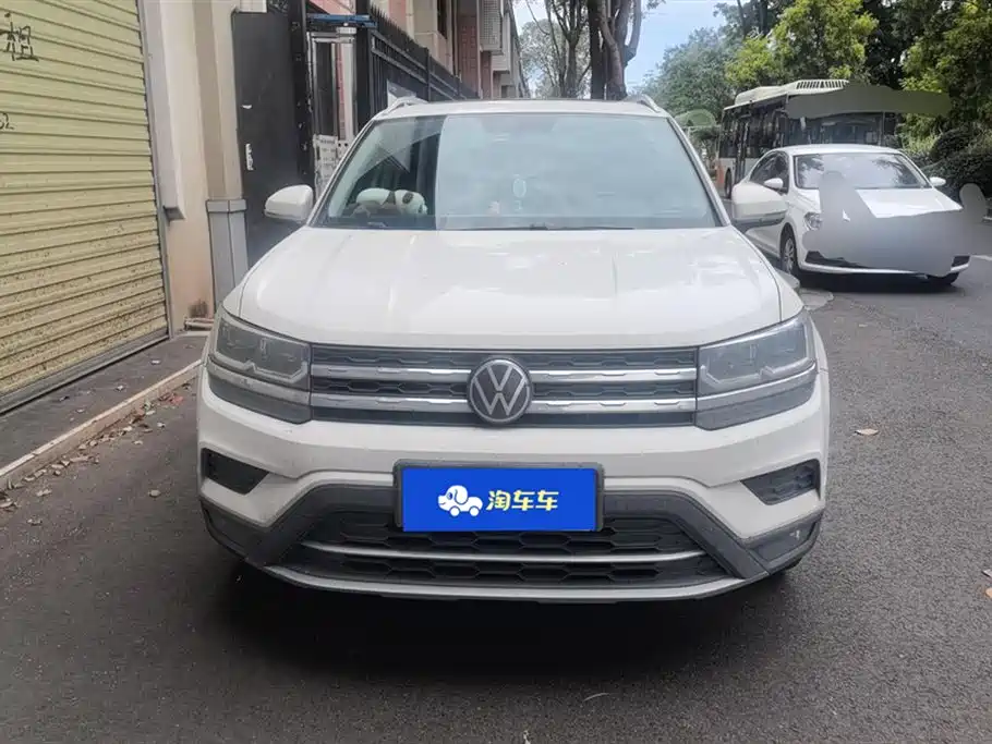 Volkswagen Tharu 2021 330TSI 4WD Luxury Plus фото 2
