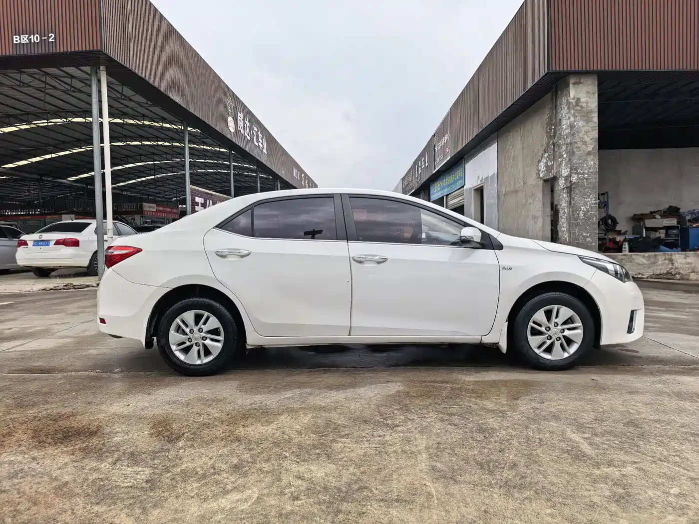 Toyota Corolla 2014 1.6L CVT GL фото 7