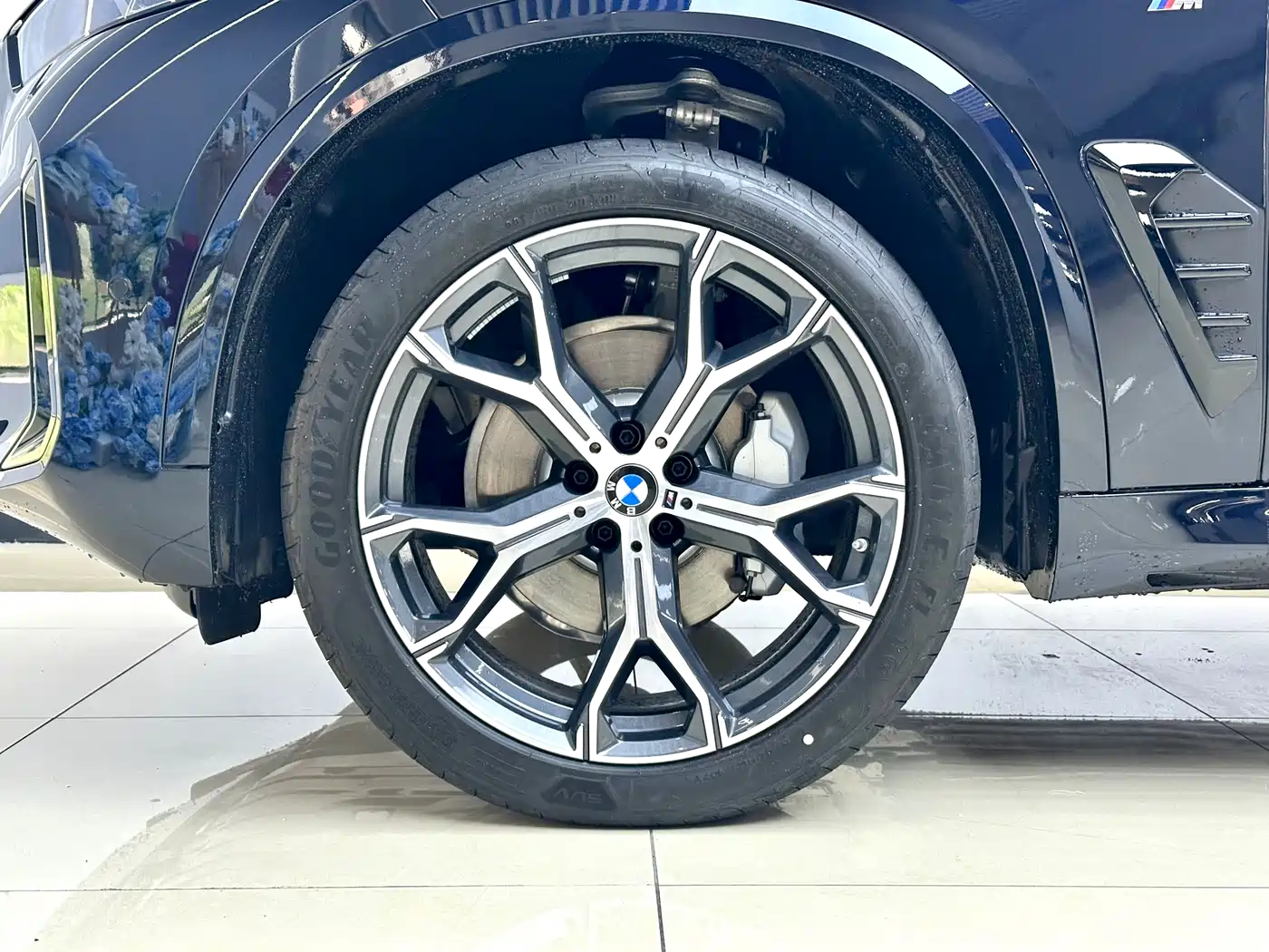 BMW X5 2026 xDrive 30Li Luxury M Sport Night Edition Package фото 20